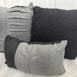 Bed room pillows,if posted they’re available. Only msg for pick up. See map for area