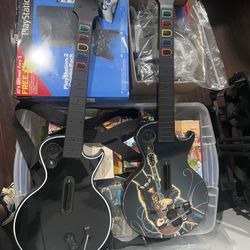 Microsoft Xbox 360 Guitar Hero Wireless Guitars 