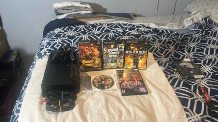 PlayStation 2 Console With 5 Games (WORKS)!!