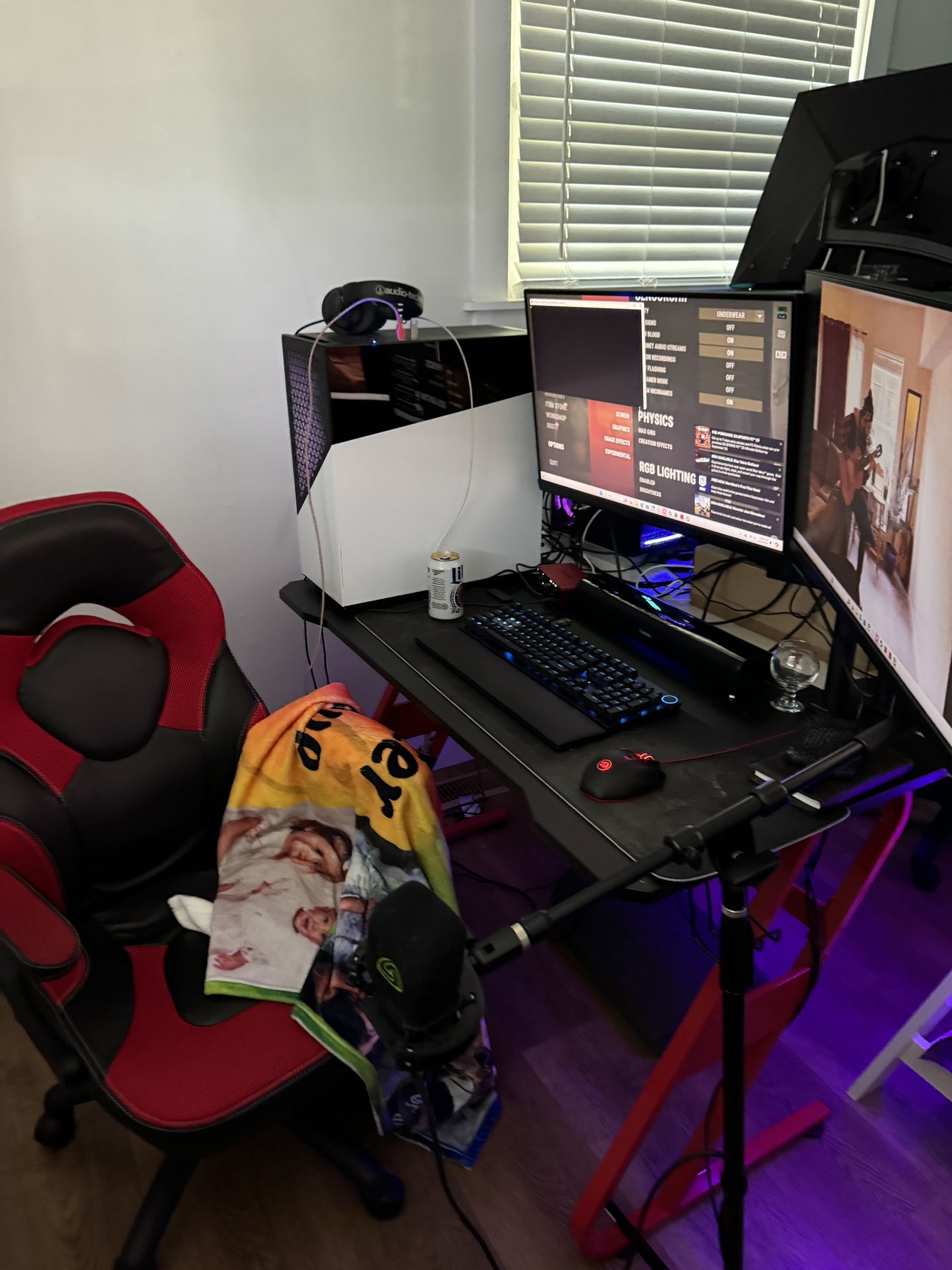 Gaming Desk/Chair
