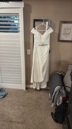 David’s Bridal Wedding Dress Size 12 Never Been Worn