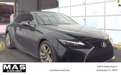 2021 Lexus IS