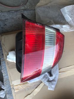 Rear right Honda light