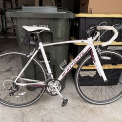 Scattante Women’s Bike W350