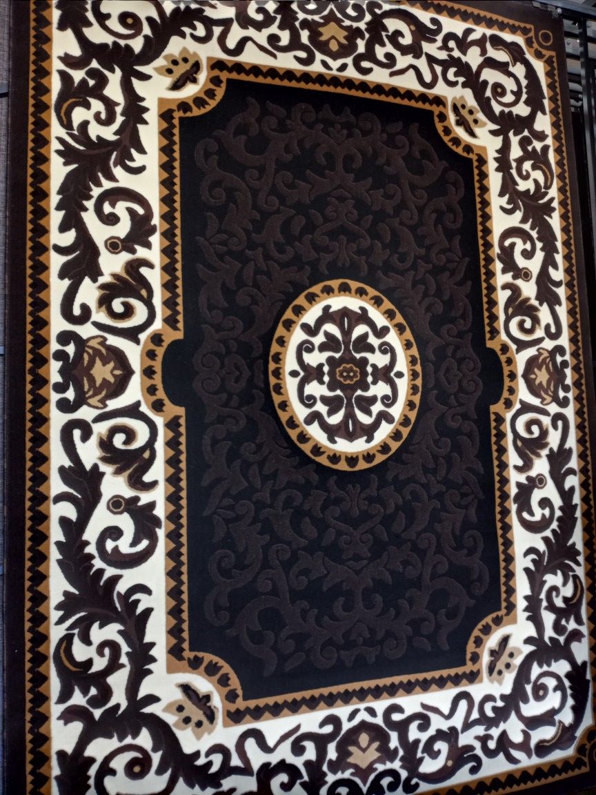 New area rug 8x11