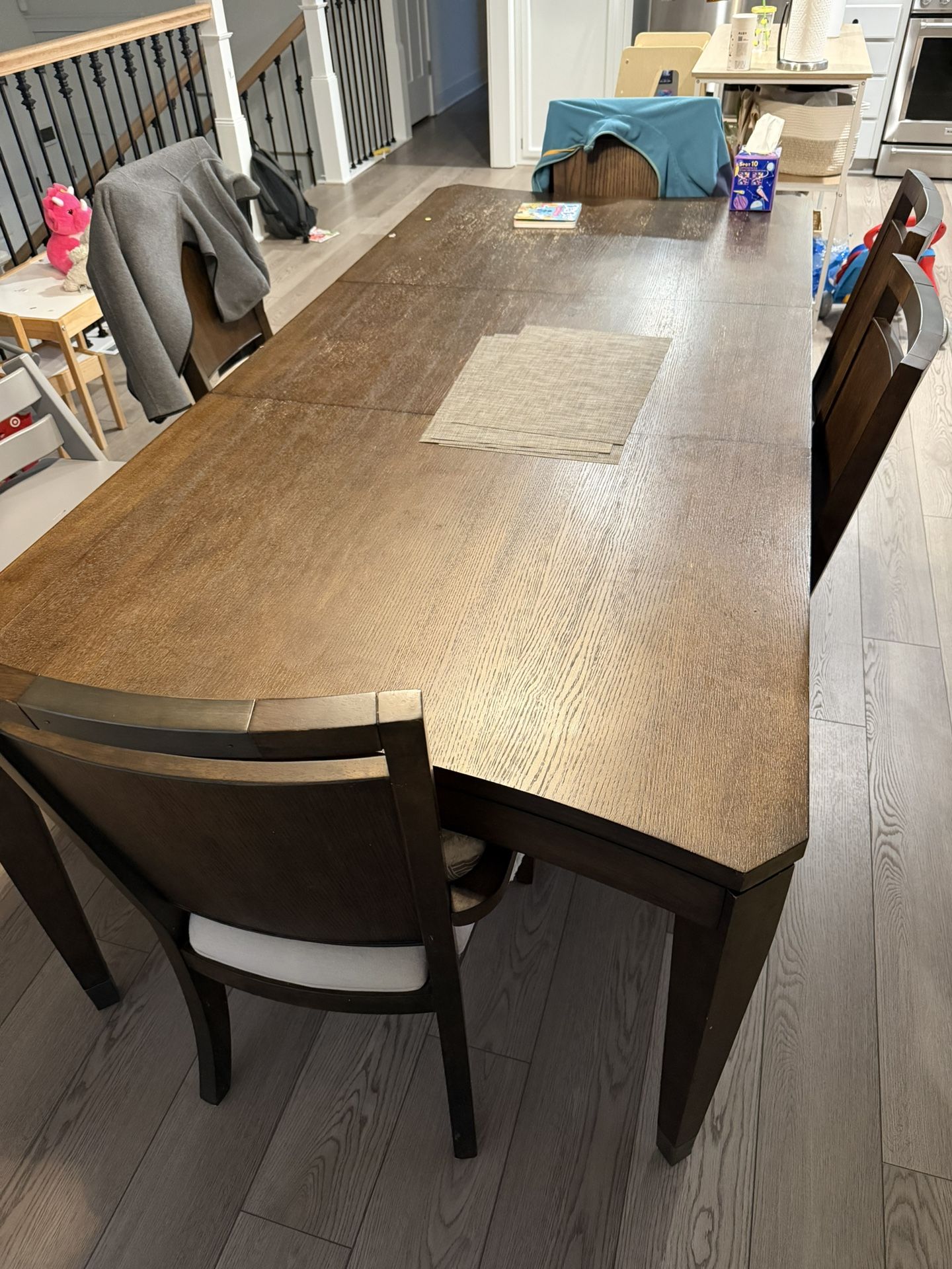 Dinning Table + 5 Chairs