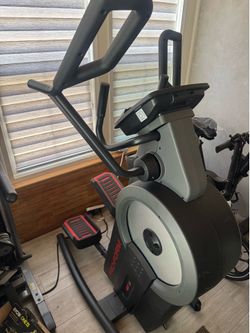 ProForm Trainer H7; iFIT-enabled Elliptical with 7" Touchscreen and Built-In Fan