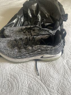 Lebron Basketball Shooed