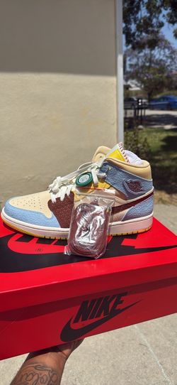 Air Jordan Mid 1s