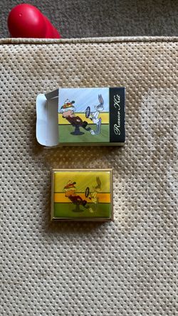 New in original box Looney Tunes Bugs Bunny Razor Kit Compact