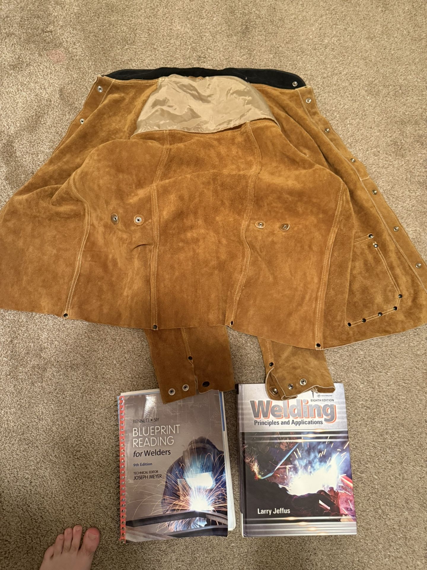 Welding Startup Set With Jacket And Books 
