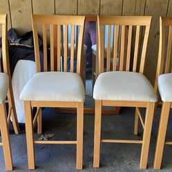 4 Bar Height Chairs With Attached Cushions 