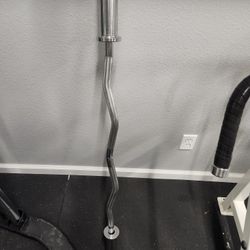 EZ Curl Bar Olympic Size New $35 Firm Price 