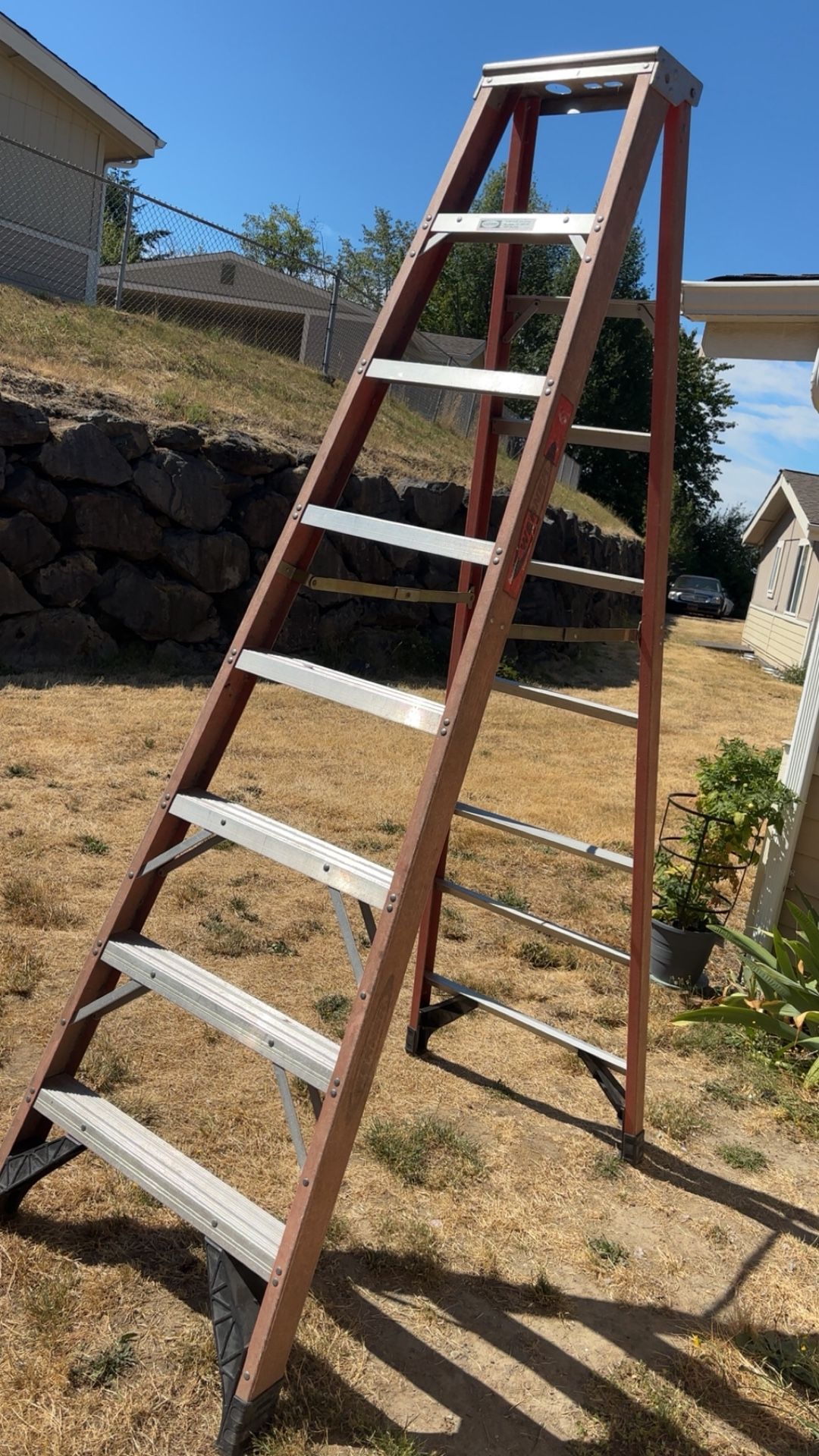 Werner 8ft Tall (12ft Reach Height) Ladder
