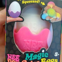 Needoh changing color eggs