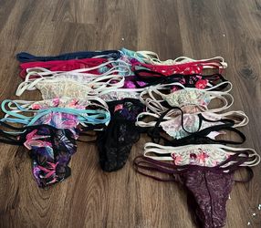 Victoria Secret thongs xs  22 pieces