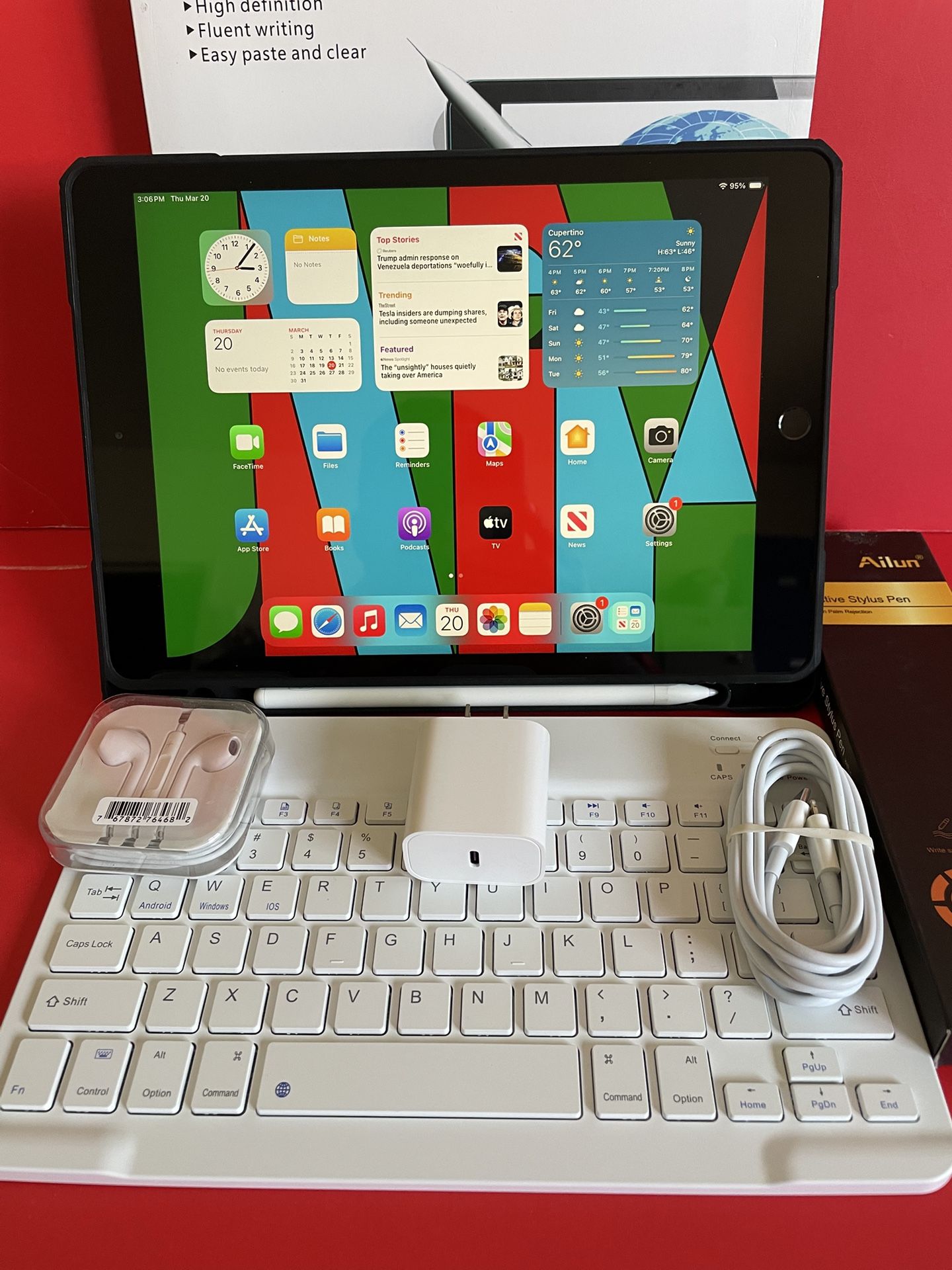 Apple IPad 8th Generation (10.2” Retina /Latest IOS 18/ 2020 model) 32GB with stylus pen, keyboard & Accessories
