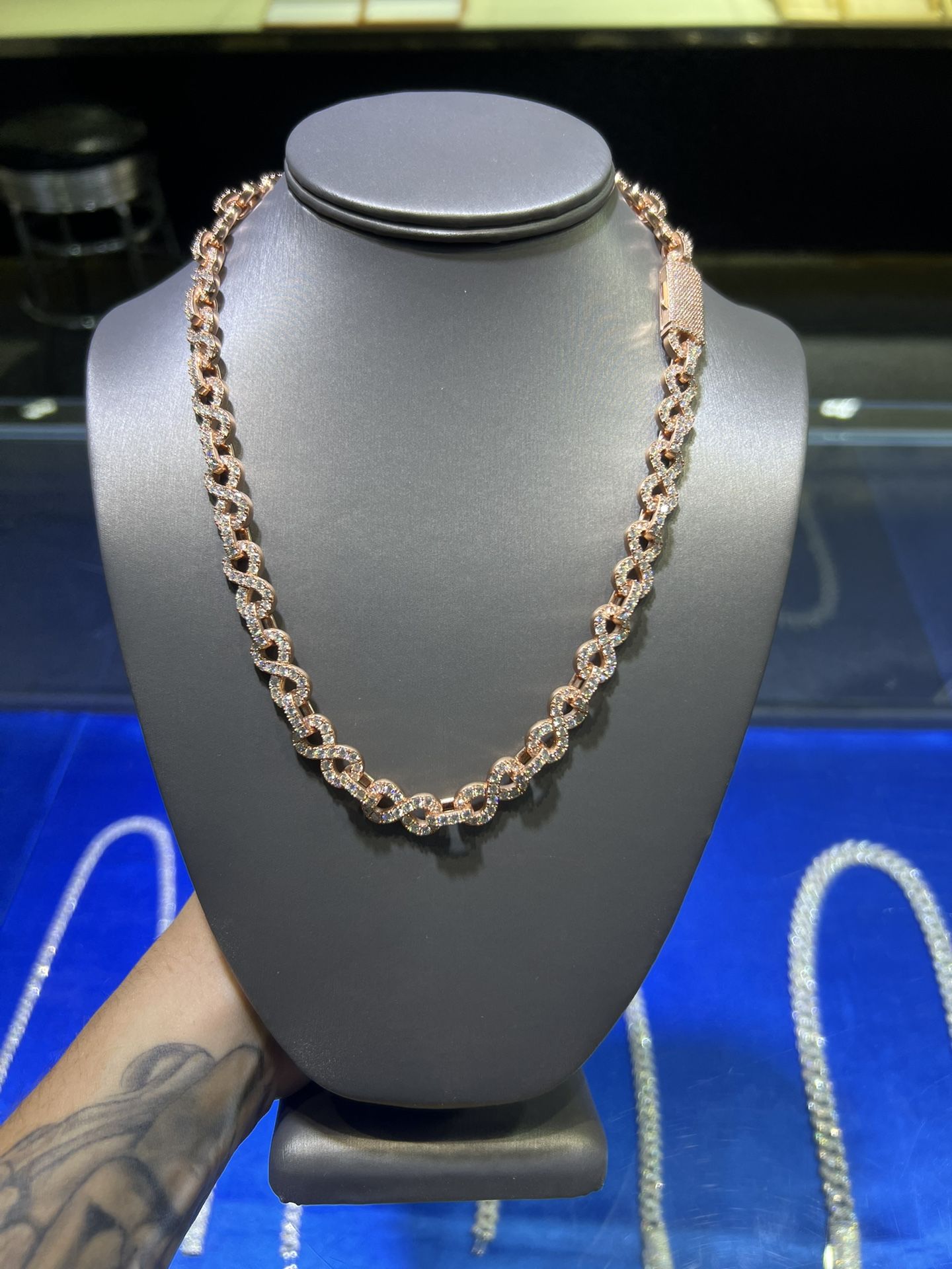 Rose gold moissanite infinity link chain