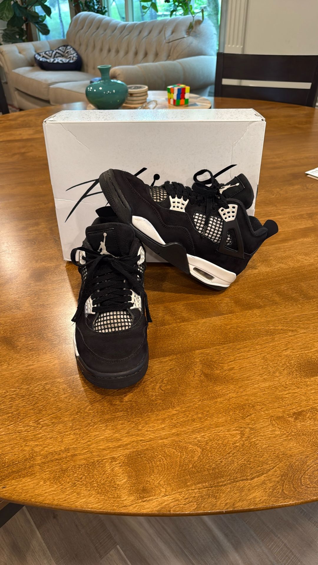 Jordan 4 ( White Thunder )