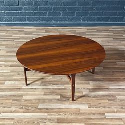 Mid-Century Modern Round Walnut Coffee Table by Stanley, c.1960’s
- Delivery Available