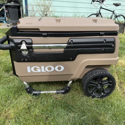 Igloo Trailmate Journey 70Qt Wheeled Cooler 