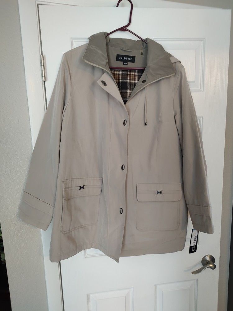 FS Limited XL Women's Fall Jacket Waterproof With Detachable Hood.