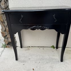 Cute Little Black Entryway Table 