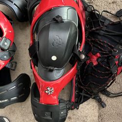 Knee braces for motocross