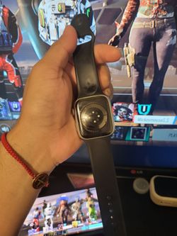 Apple watch series 8