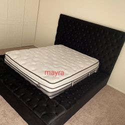 Brand New/ Black Velvet Queen Storage Platform Bed Frame Cama// Mattress Sold Separately 
