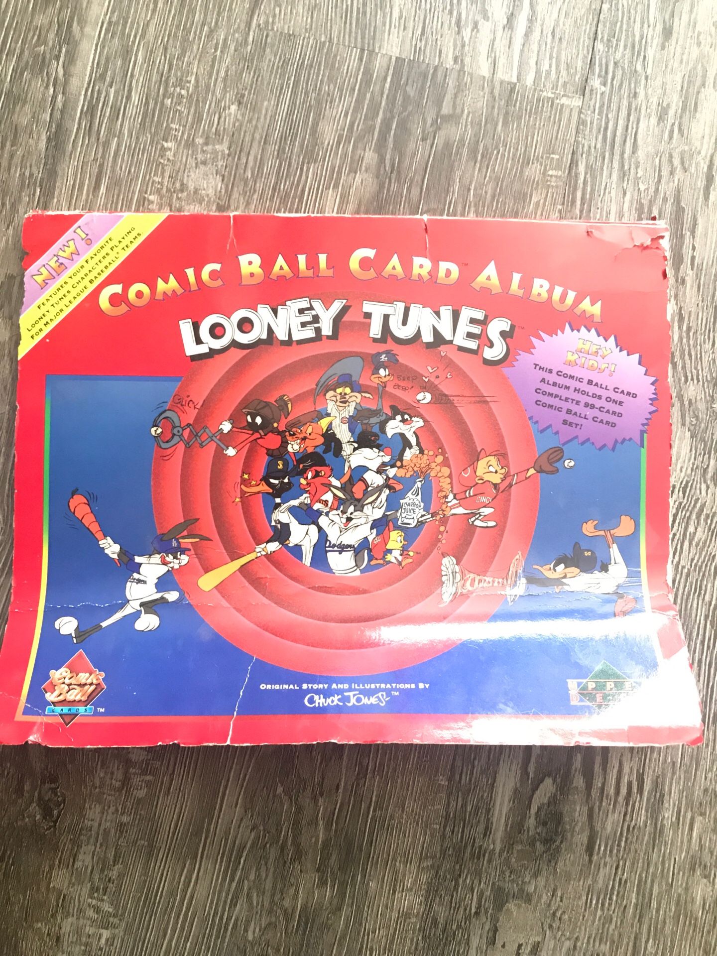 Vintage Looney Tunes comic baseball card Album