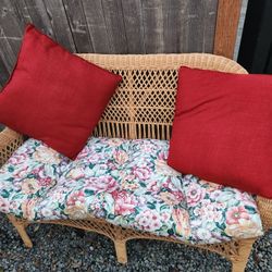 Classic wicker rattan vintage style loveseat Palm Beach seaside cottage cabin sunroom Victorian tropical tiki

Classic wicker woven rattan loveseat