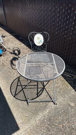 Steel small table and chair, outdoor