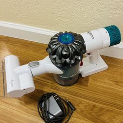 Dyson V6 Mattress Handheld Vacuum