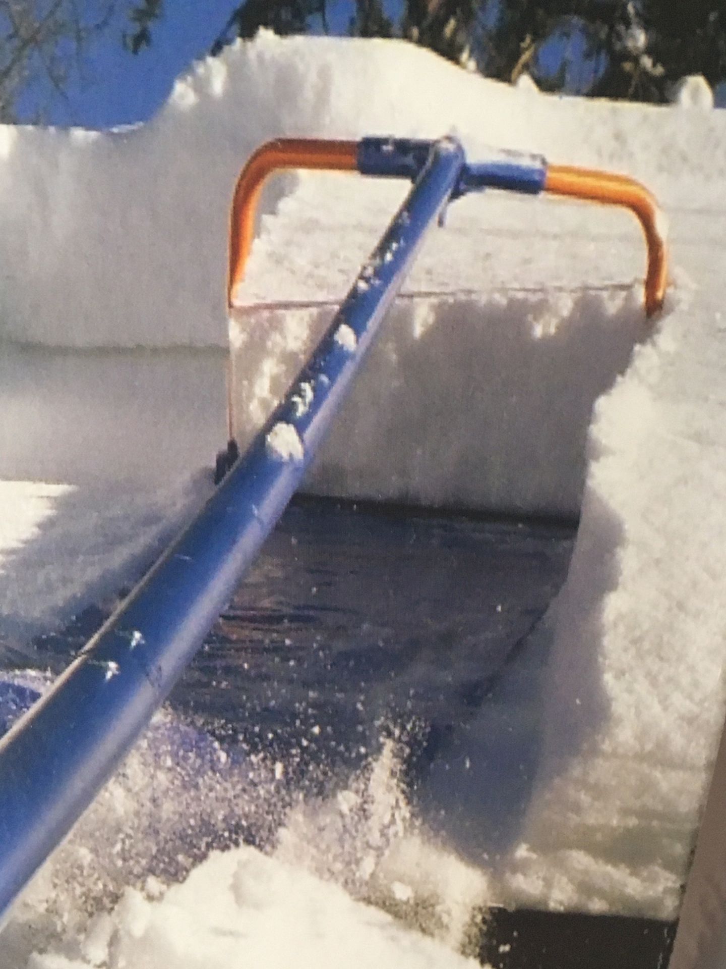 Avalanche 750 Snow Rake with extension