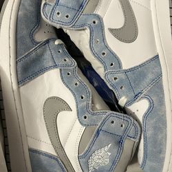 nike air jordan 1 hyper royal size 11 deadstock ds og all included brand new 