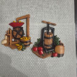 Kitchen Decor metal wall plaques.