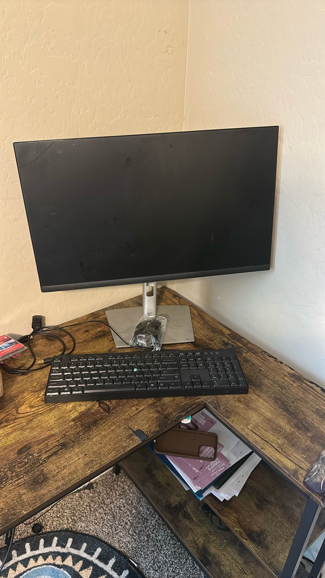 Monitor , Mouse And Keyboard