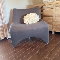 Chair (accent chair)