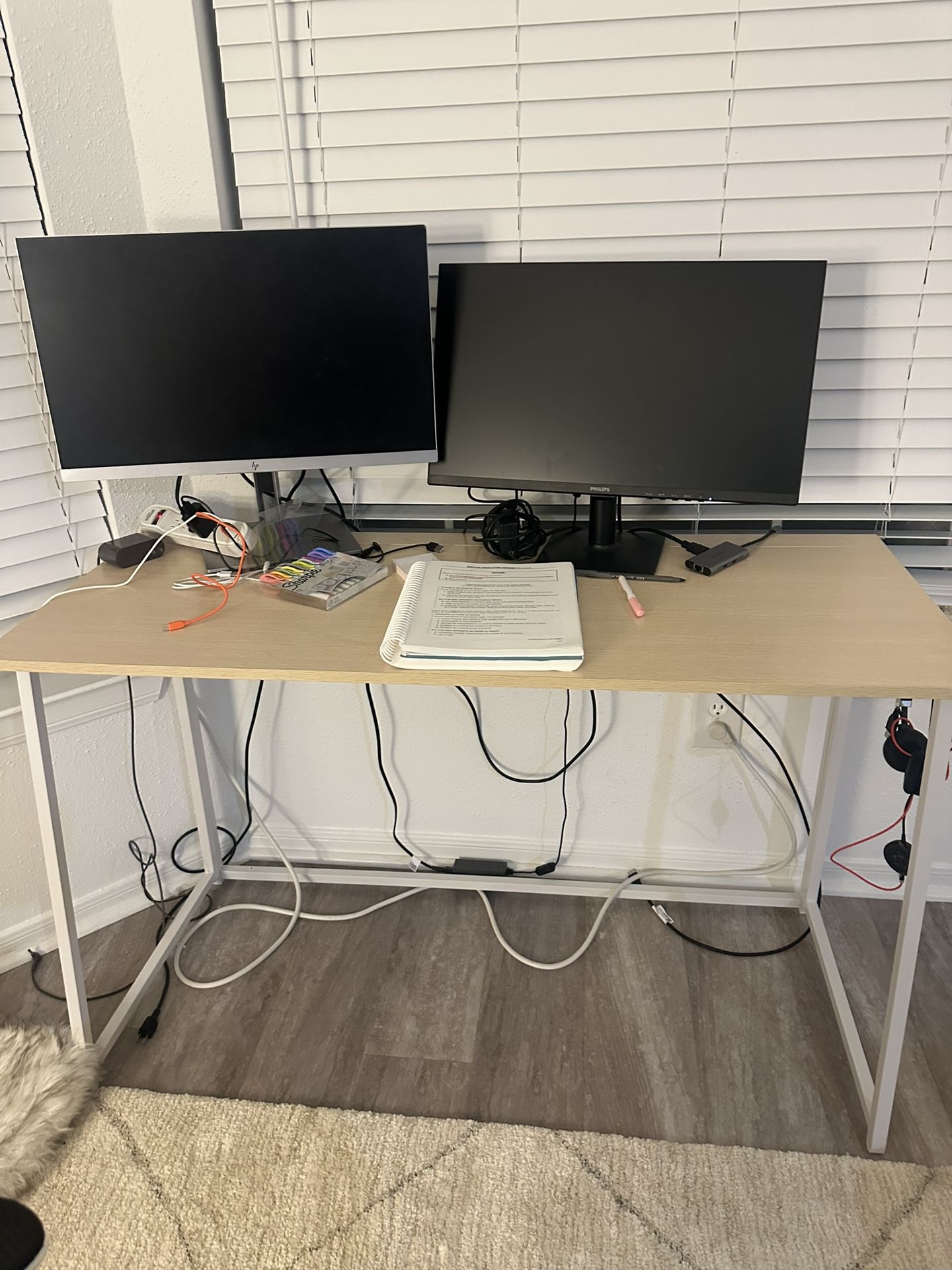 Like New Foldable Desk