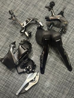 Sram Red D1 AXS Rim brake Mini groupset—