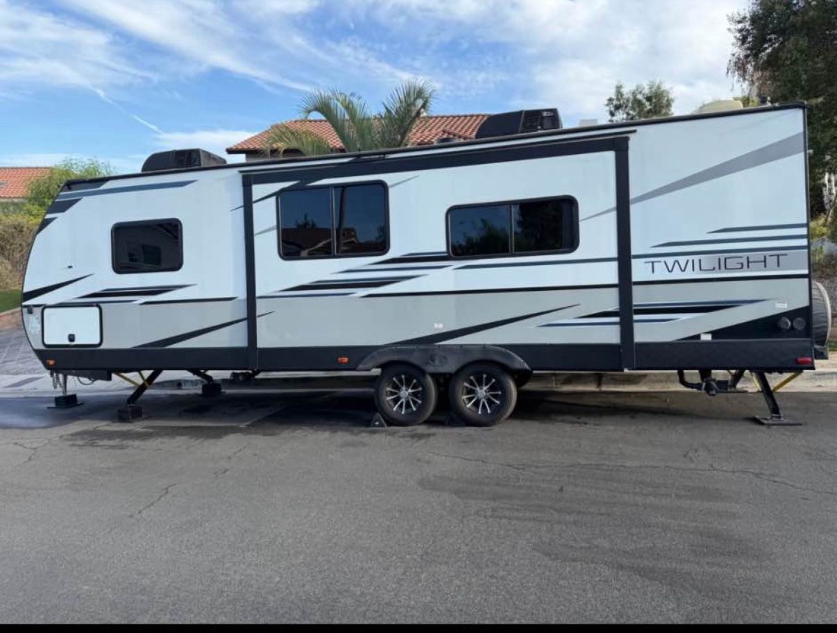 RV Twilight Signature 2620 