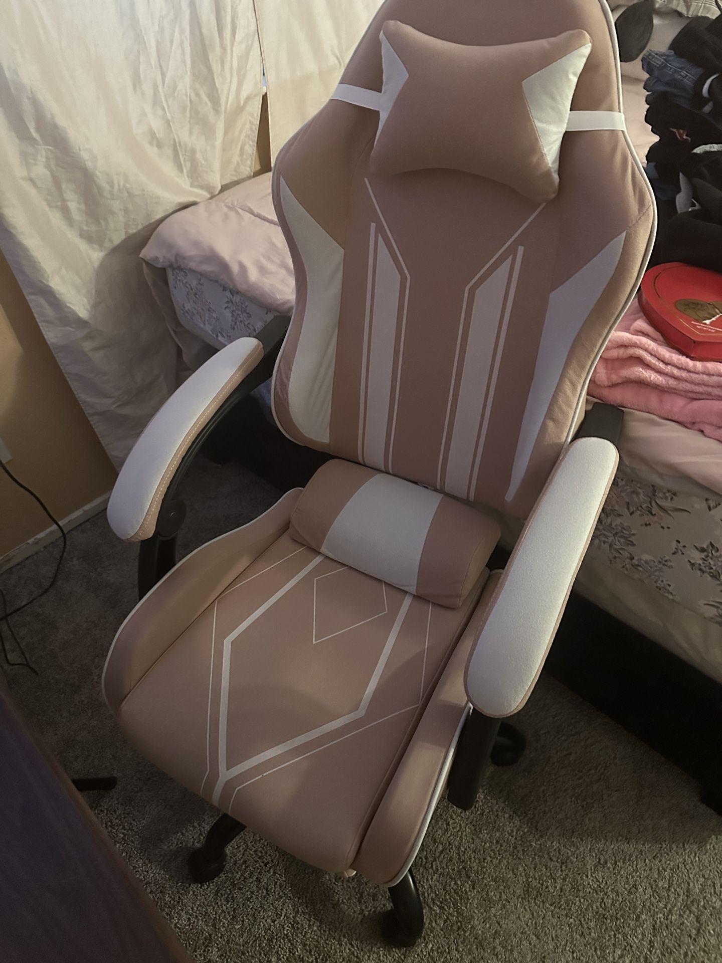 Gaming chair