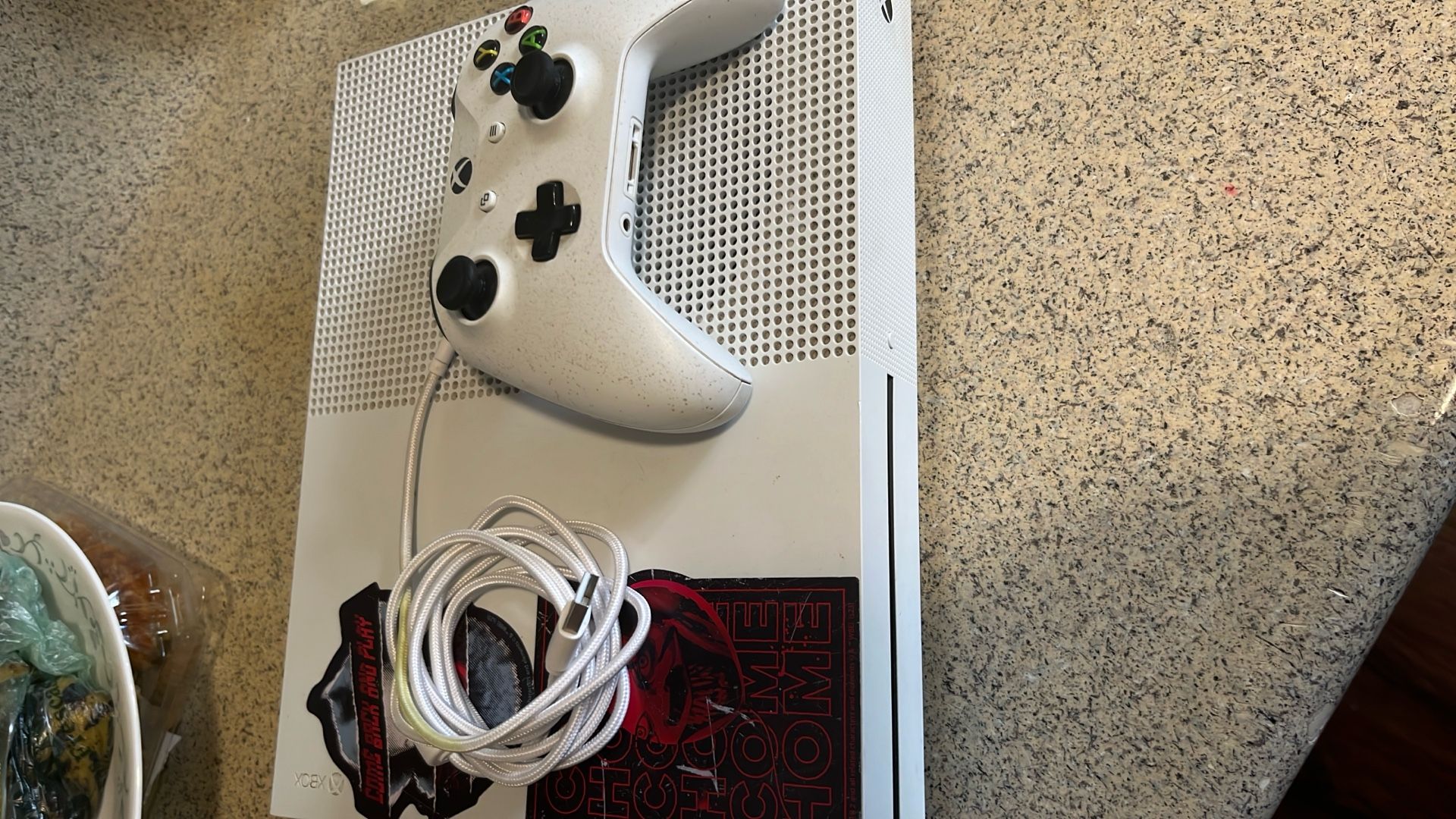 Xbox One S 