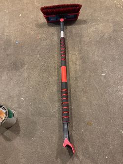 Extendable Snow Brush with Ice Scraper