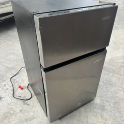 Mini Fridge And Freezer
