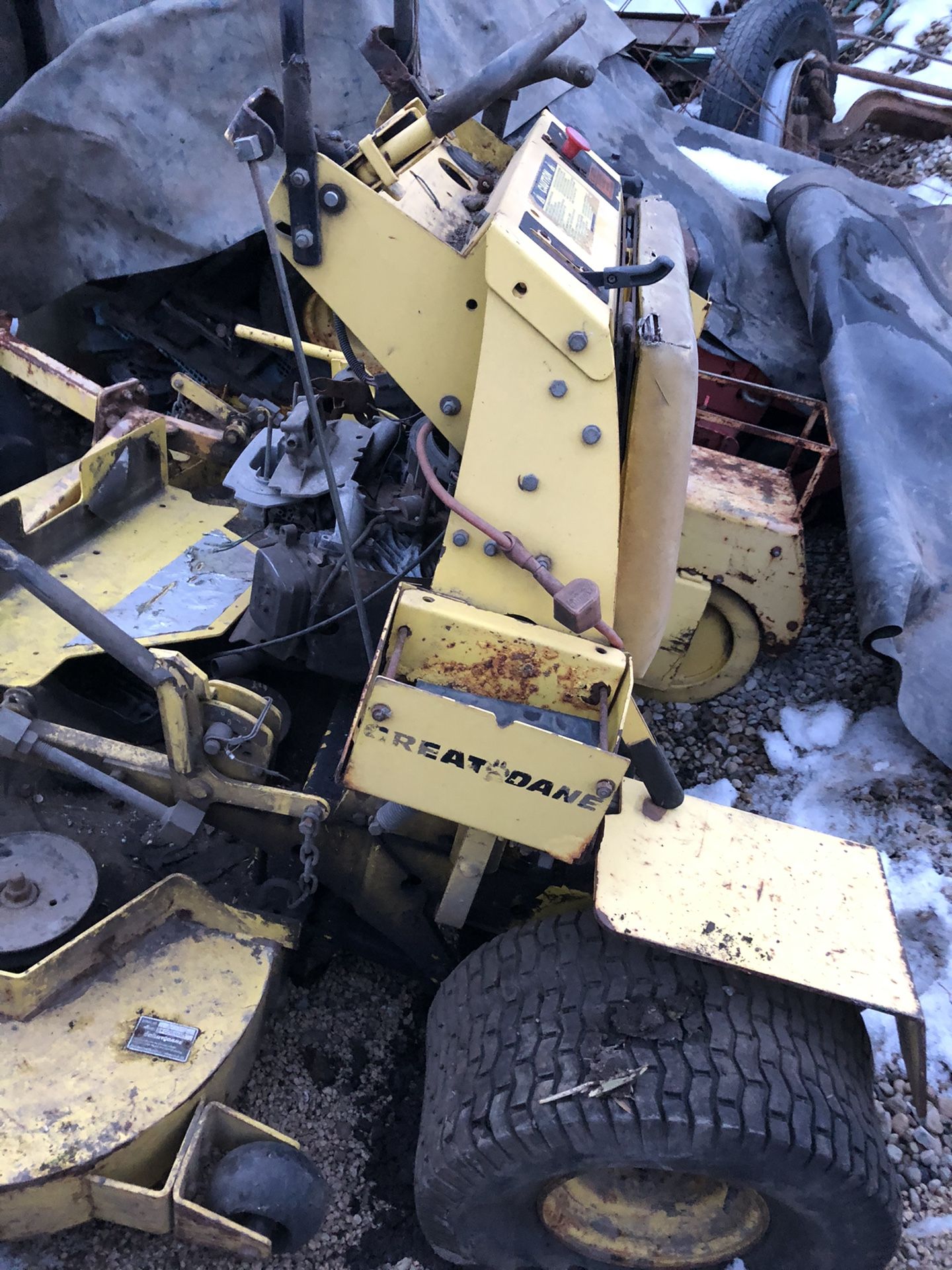 Great Dane. Stand lawnmower 60”