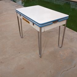 Enamel Table