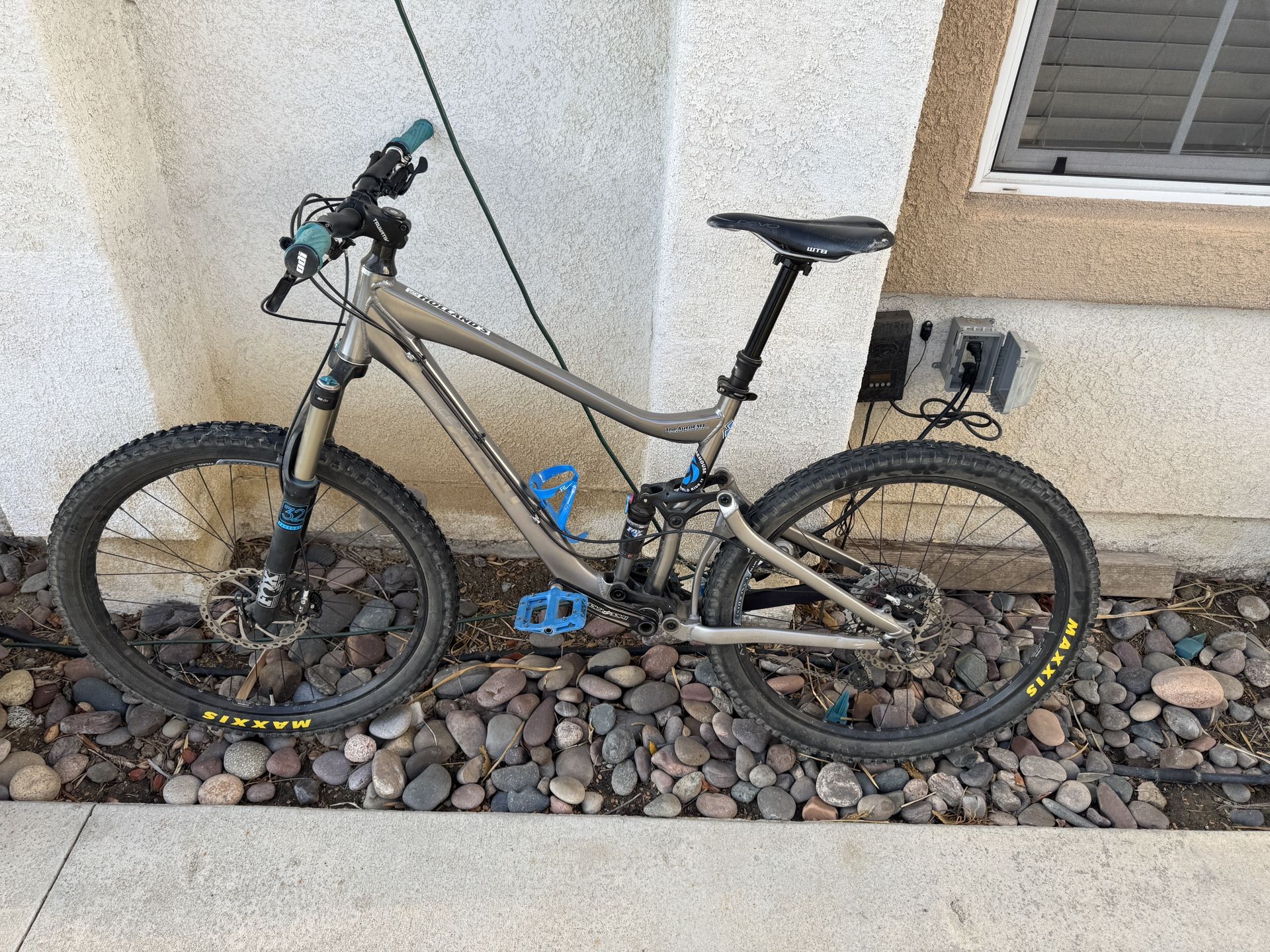 Giant Mountain Bike