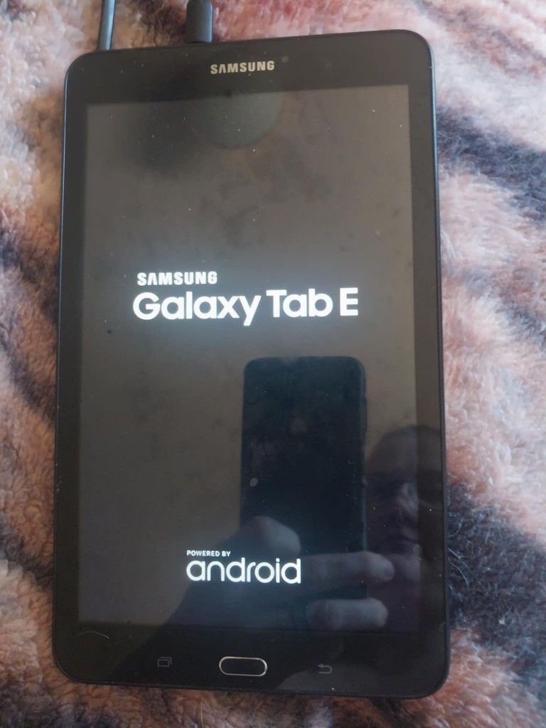 Samsung Tablet Galaxy E